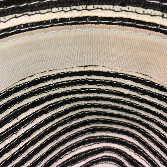 Sun ‘N’ Sand Striped fedora - Picture 4 of 6